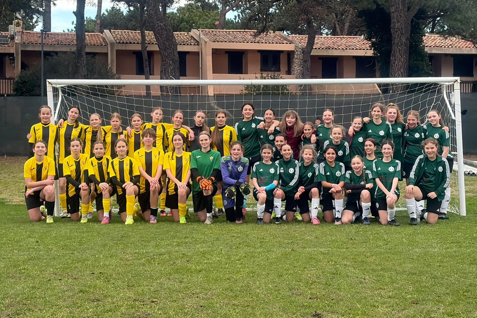 Dziewczyny GKS Naprzód-23 - TSV Turnerbund Monachium